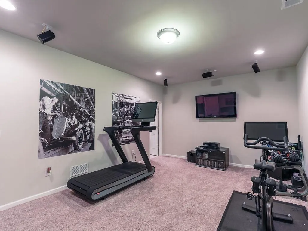 965 Thibideau Court, Sandy Springs, Georgia 30328, 3 Bedrooms Bedrooms, ,3 BathroomsBathrooms,Residential,Sold,965 Thibideau Court,6829360