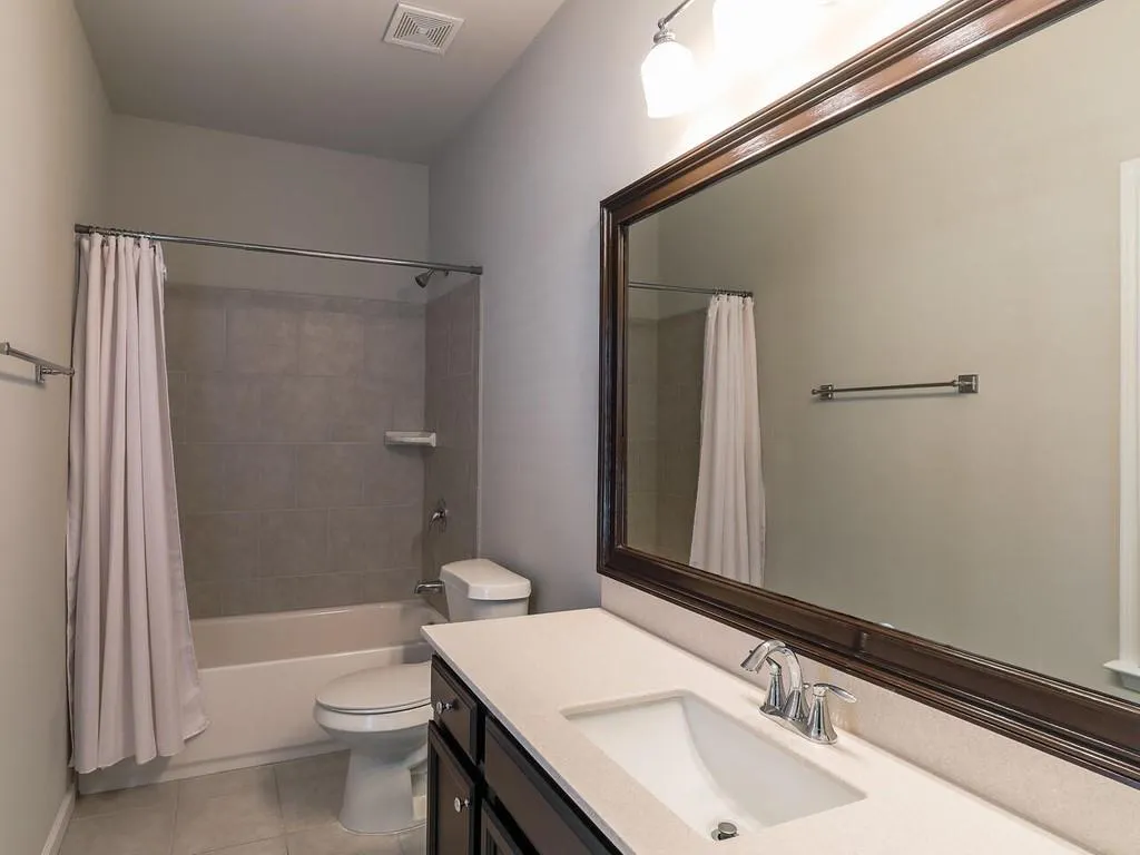 965 Thibideau Court, Sandy Springs, Georgia 30328, 3 Bedrooms Bedrooms, ,3 BathroomsBathrooms,Residential,Sold,965 Thibideau Court,6829360