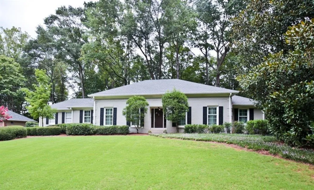 1070 Balmoral Road, Sandy Springs, Georgia 30319, 4 Bedrooms Bedrooms, ,3 BathroomsBathrooms,Residential,Sold,1070 Balmoral Road,5732529