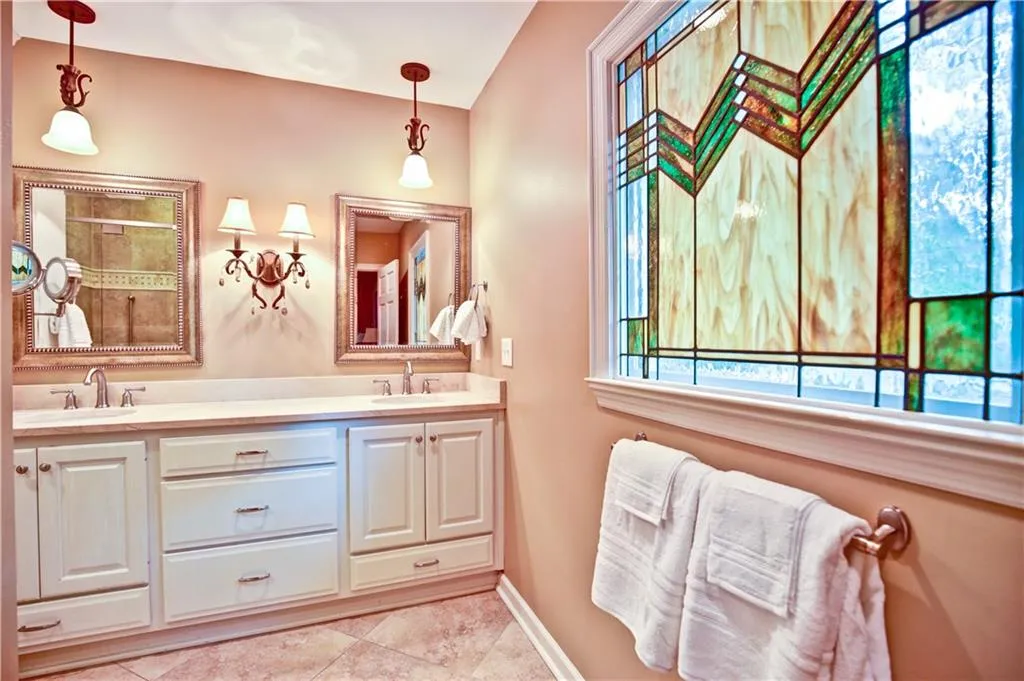1070 Balmoral Road, Sandy Springs, Georgia 30319, 4 Bedrooms Bedrooms, ,3 BathroomsBathrooms,Residential,Sold,1070 Balmoral Road,5732529