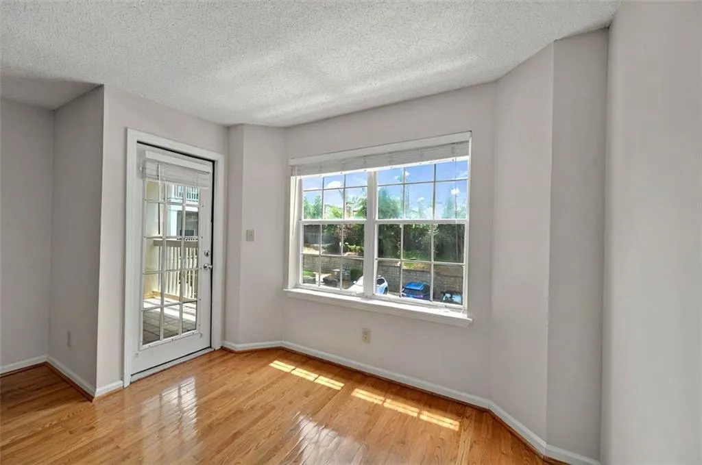 4106 Chastain Park Court Ne, Atlanta, Georgia 30342, 1 Bedroom Bedrooms, ,1 BathroomBathrooms,Residential,For Sale,4106 Chastain Park Court Ne,7579486