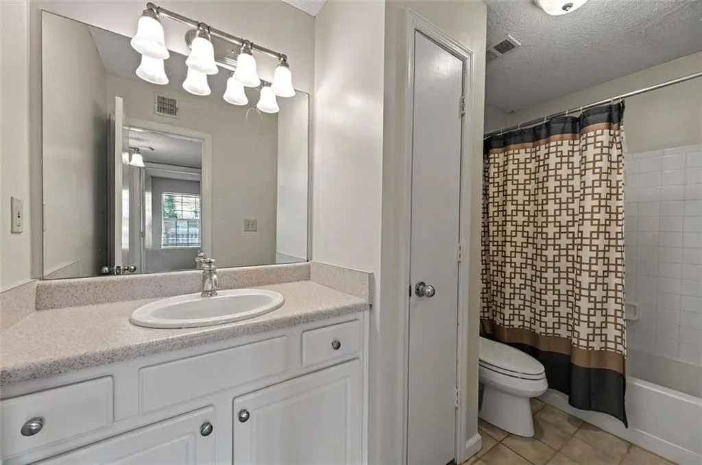 4106 Chastain Park Court Ne, Atlanta, Georgia 30342, 1 Bedroom Bedrooms, ,1 BathroomBathrooms,Residential,For Sale,4106 Chastain Park Court Ne,7579486