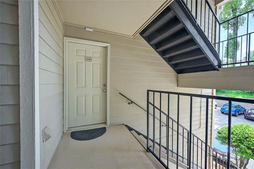4106 Chastain Park Court Ne, Atlanta, Georgia 30342, 1 Bedroom Bedrooms, ,1 BathroomBathrooms,Residential,For Sale,4106 Chastain Park Court Ne,7579486