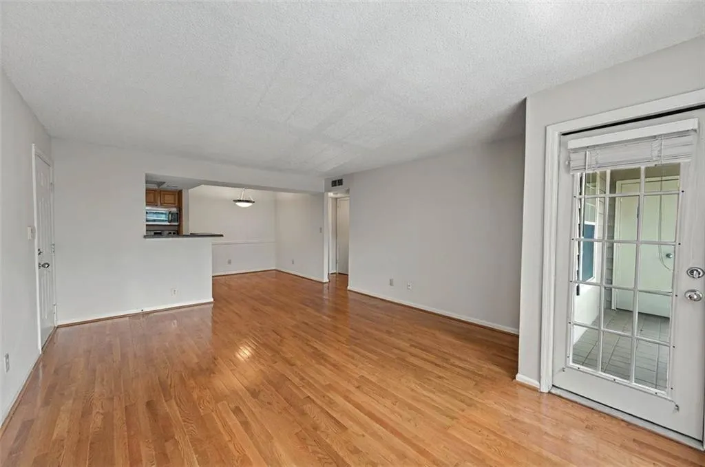 4106 Chastain Park Court Ne, Atlanta, Georgia 30342, 1 Bedroom Bedrooms, ,1 BathroomBathrooms,Residential,For Sale,4106 Chastain Park Court Ne,7579486