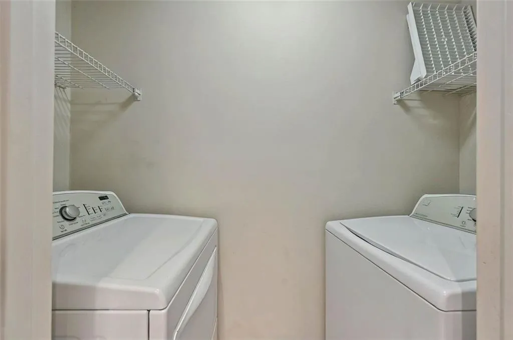 4106 Chastain Park Court Ne, Atlanta, Georgia 30342, 1 Bedroom Bedrooms, ,1 BathroomBathrooms,Residential,For Sale,4106 Chastain Park Court Ne,7579486