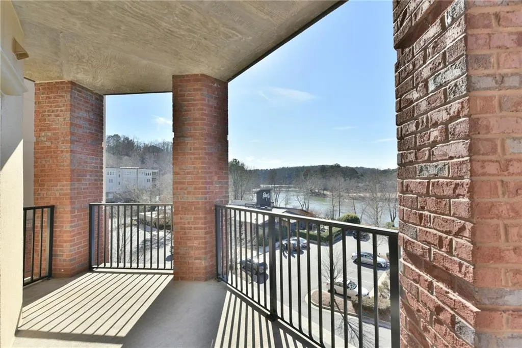 200 River Vista Drive Unit 439, Atlanta, Georgia 30339, 2 Bedrooms Bedrooms, ,2 BathroomsBathrooms,Residential,Sold,200 River Vista Drive Unit 439,5954180