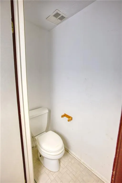 8832 Long Beach Circle, Atlanta, Georgia 30350, 3 Bedrooms Bedrooms, ,1 BathroomBathrooms,Residential,Sold,8832 Long Beach Circle,6672081