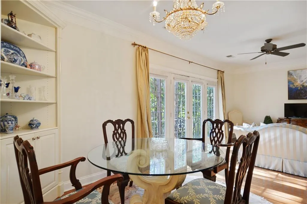 5415 Northland Drive Unit 203, Atlanta, Georgia 30342, 2 Bedrooms Bedrooms, ,2 BathroomsBathrooms,Residential,Sold,5415 Northland Drive Unit 203,6770699