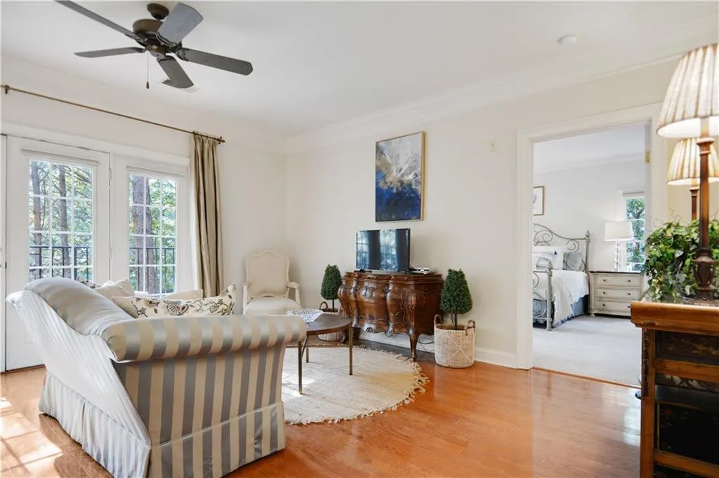 5415 Northland Drive Unit 203, Atlanta, Georgia 30342, 2 Bedrooms Bedrooms, ,2 BathroomsBathrooms,Residential,Sold,5415 Northland Drive Unit 203,6770699