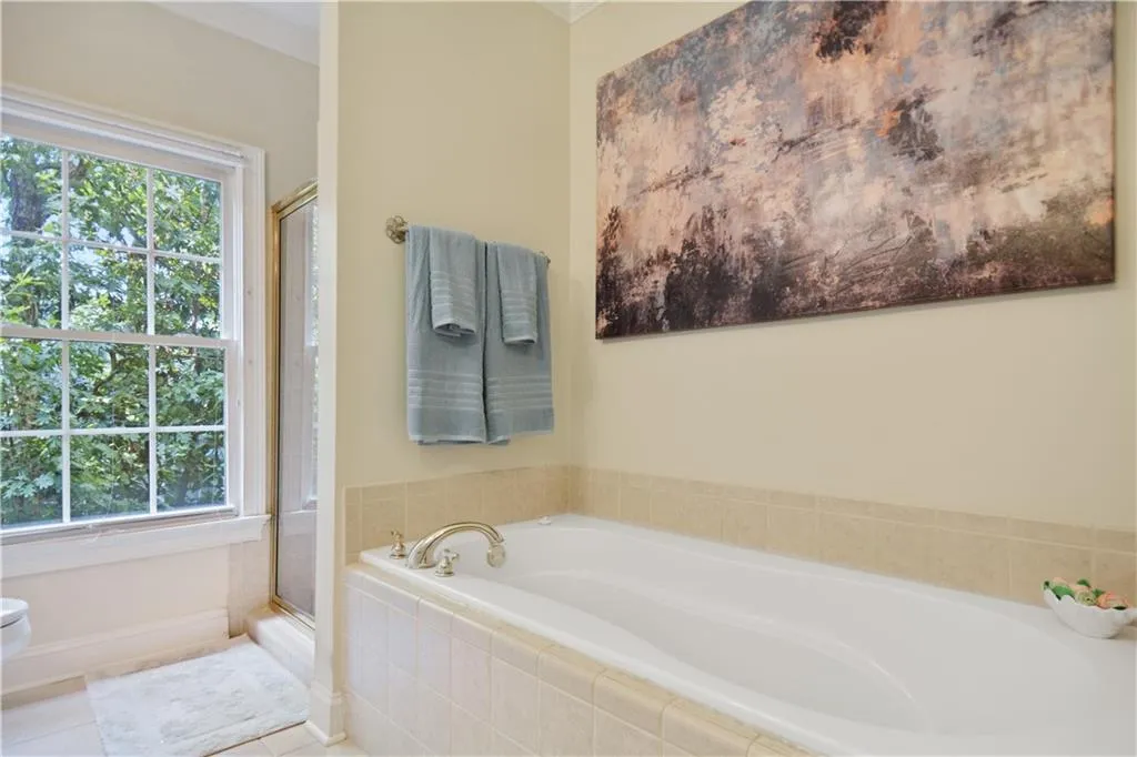 5415 Northland Drive Unit 203, Atlanta, Georgia 30342, 2 Bedrooms Bedrooms, ,2 BathroomsBathrooms,Residential,Sold,5415 Northland Drive Unit 203,6770699