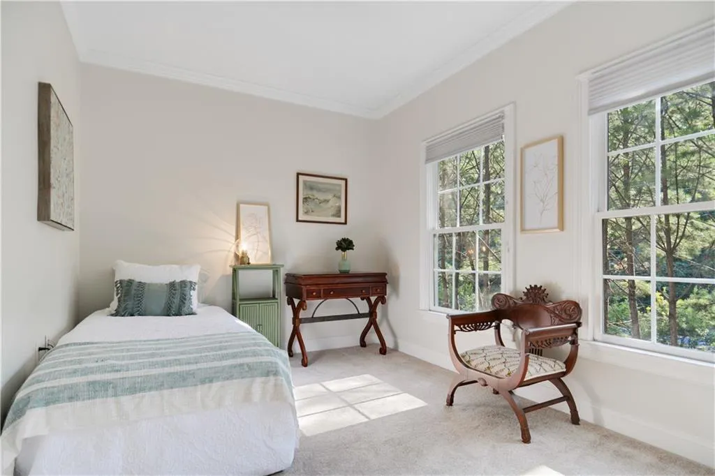 5415 Northland Drive Unit 203, Atlanta, Georgia 30342, 2 Bedrooms Bedrooms, ,2 BathroomsBathrooms,Residential,Sold,5415 Northland Drive Unit 203,6770699