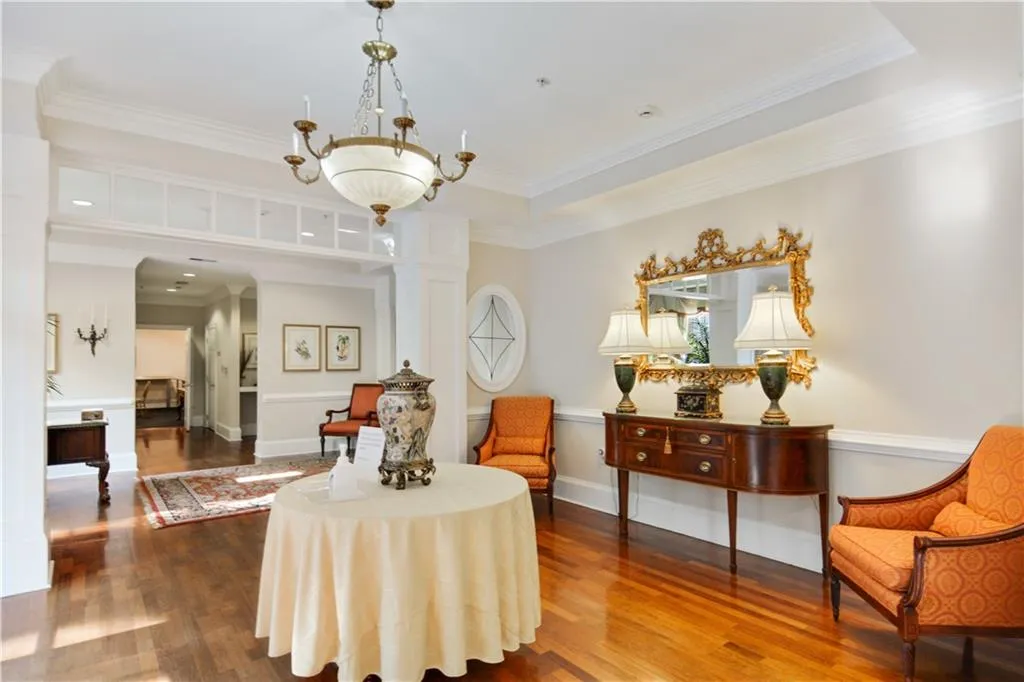 5415 Northland Drive Unit 203, Atlanta, Georgia 30342, 2 Bedrooms Bedrooms, ,2 BathroomsBathrooms,Residential,Sold,5415 Northland Drive Unit 203,6770699