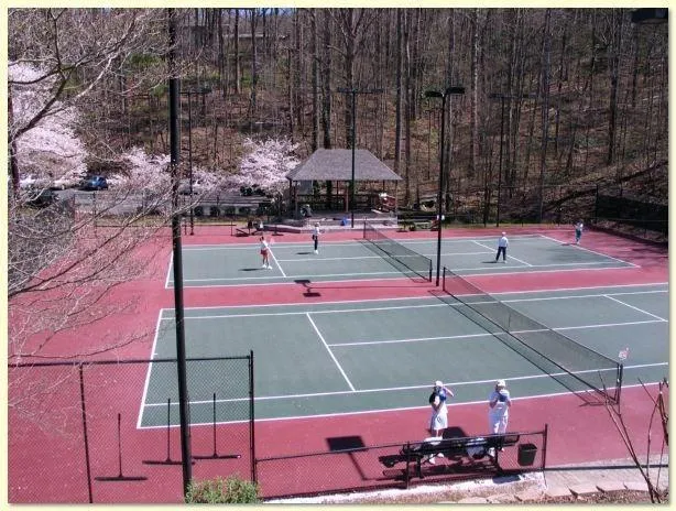 995 Winding Creek Trail, Sandy Springs, Georgia 30328, 5 Bedrooms Bedrooms, ,4 BathroomsBathrooms,Residential,Sold,995 Winding Creek Trail,5768762