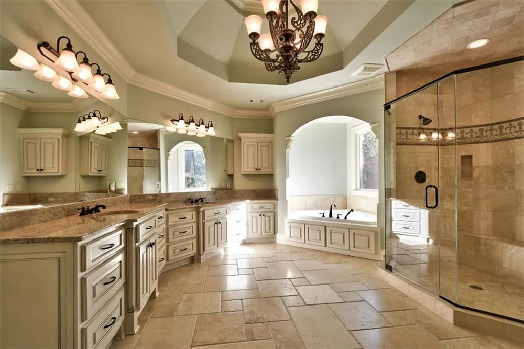 995 Winding Creek Trail, Sandy Springs, Georgia 30328, 5 Bedrooms Bedrooms, ,4 BathroomsBathrooms,Residential,Sold,995 Winding Creek Trail,5768762