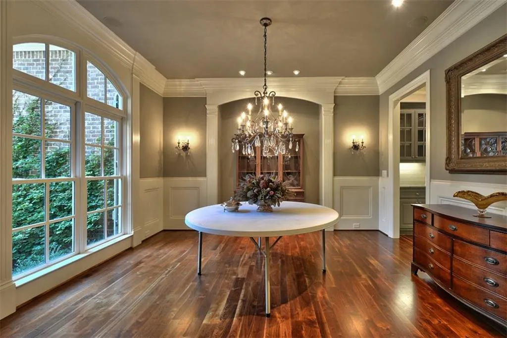 995 Winding Creek Trail, Sandy Springs, Georgia 30328, 5 Bedrooms Bedrooms, ,4 BathroomsBathrooms,Residential,Sold,995 Winding Creek Trail,5768762