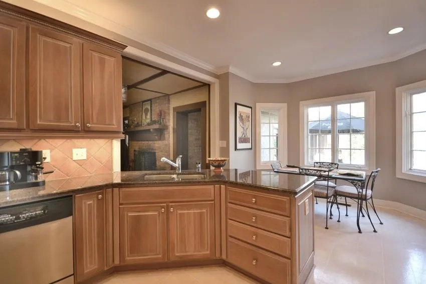 2930 Spalding Drive, Sandy Springs, Georgia 30350, 7 Bedrooms Bedrooms, ,6 BathroomsBathrooms,Residential,Sold,2930 Spalding Drive,5848585