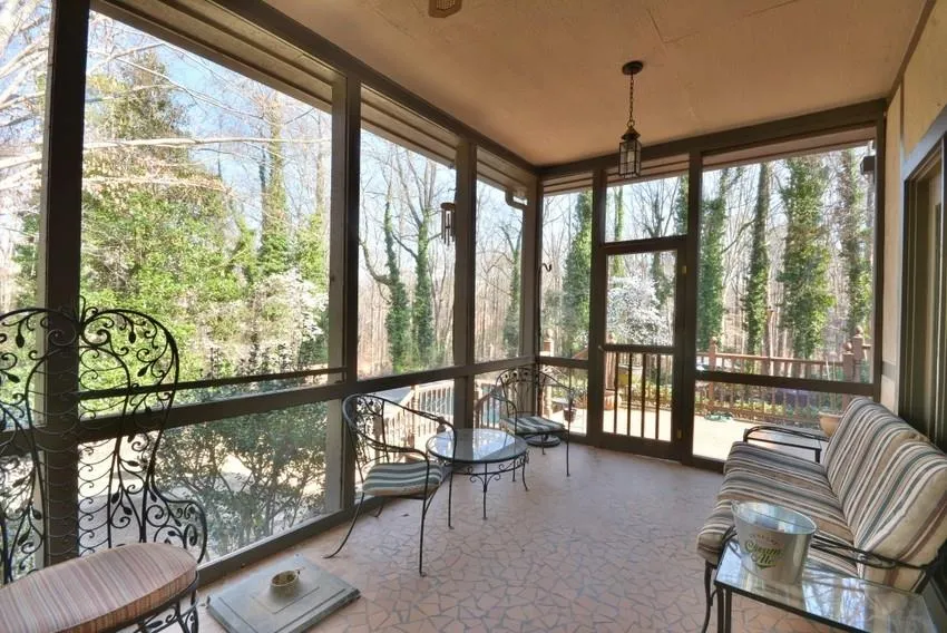 2930 Spalding Drive, Sandy Springs, Georgia 30350, 7 Bedrooms Bedrooms, ,6 BathroomsBathrooms,Residential,Sold,2930 Spalding Drive,5848585