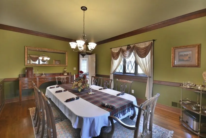 2930 Spalding Drive, Sandy Springs, Georgia 30350, 7 Bedrooms Bedrooms, ,6 BathroomsBathrooms,Residential,Sold,2930 Spalding Drive,5848585