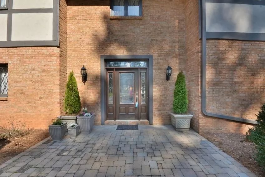 2930 Spalding Drive, Sandy Springs, Georgia 30350, 7 Bedrooms Bedrooms, ,6 BathroomsBathrooms,Residential,Sold,2930 Spalding Drive,5848585