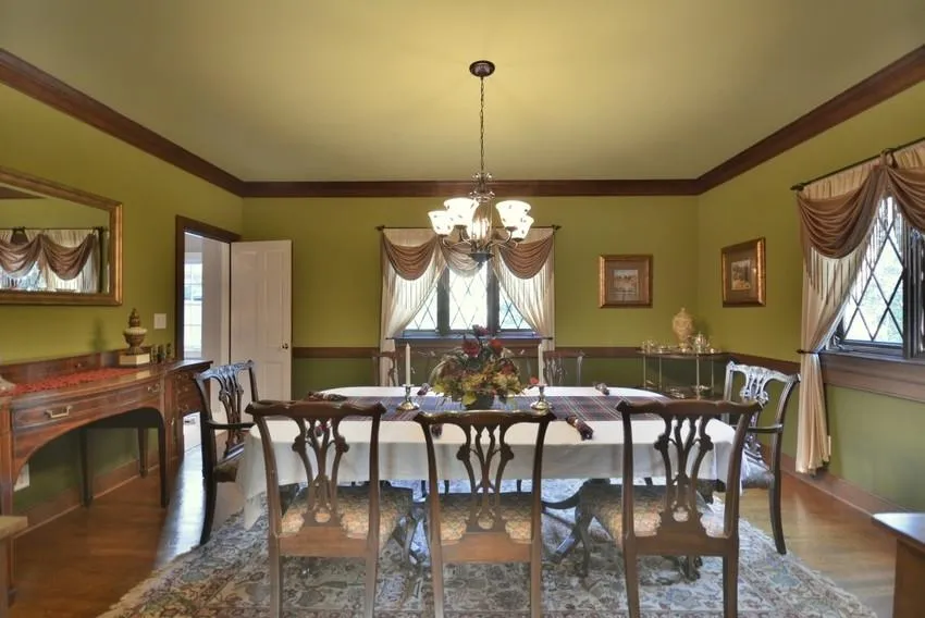 2930 Spalding Drive, Sandy Springs, Georgia 30350, 7 Bedrooms Bedrooms, ,6 BathroomsBathrooms,Residential,Sold,2930 Spalding Drive,5848585