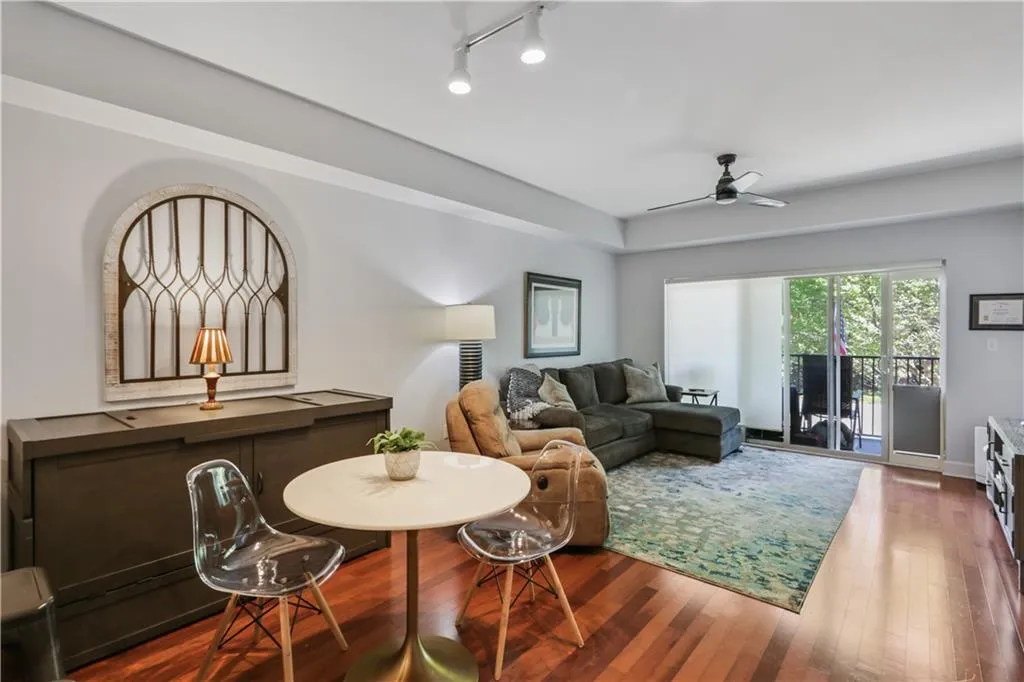 200 River Vista Drive Unit 239, Atlanta, Georgia 30339, 1 Bedroom Bedrooms, ,1 BathroomBathrooms,Residential,Sold,200 River Vista Drive Unit 239,7037487