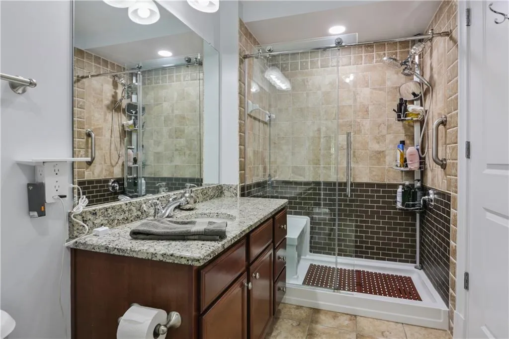200 River Vista Drive Unit 239, Atlanta, Georgia 30339, 1 Bedroom Bedrooms, ,1 BathroomBathrooms,Residential,Sold,200 River Vista Drive Unit 239,7037487