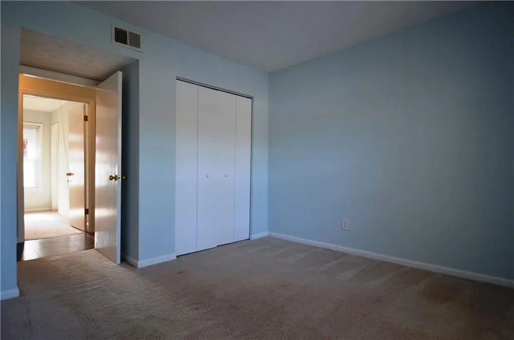 725 Dalrymple Road Unit 6a, Atlanta, Georgia 30328, 4 Bedrooms Bedrooms, ,3 BathroomsBathrooms,Residential,Sold,725 Dalrymple Road Unit 6a,5662675