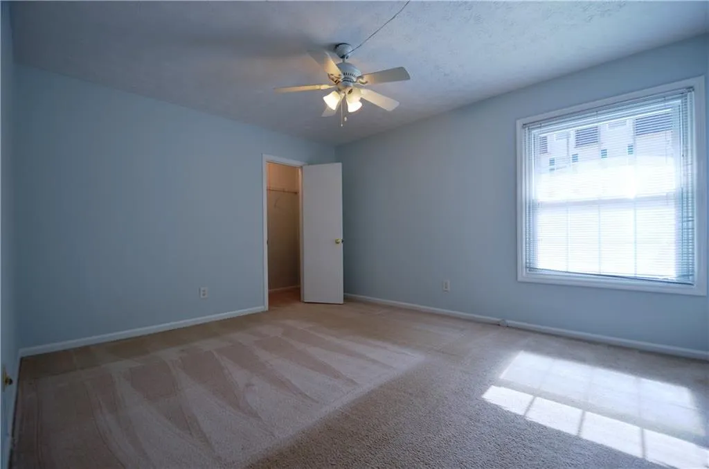 725 Dalrymple Road Unit 6a, Atlanta, Georgia 30328, 4 Bedrooms Bedrooms, ,3 BathroomsBathrooms,Residential,Sold,725 Dalrymple Road Unit 6a,5662675