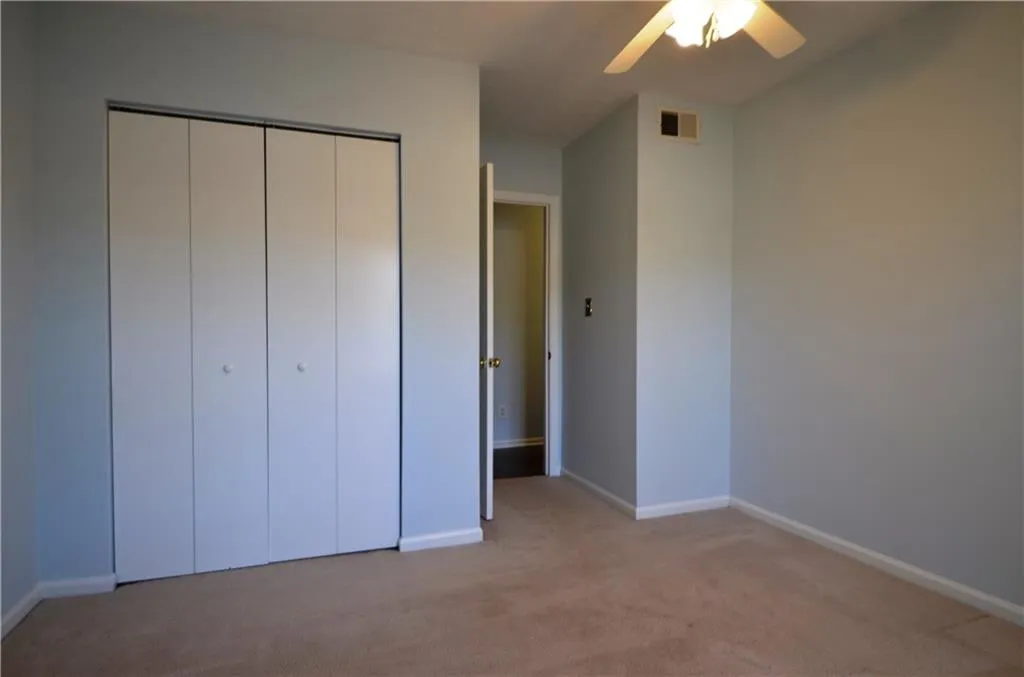 725 Dalrymple Road Unit 6a, Atlanta, Georgia 30328, 4 Bedrooms Bedrooms, ,3 BathroomsBathrooms,Residential,Sold,725 Dalrymple Road Unit 6a,5662675