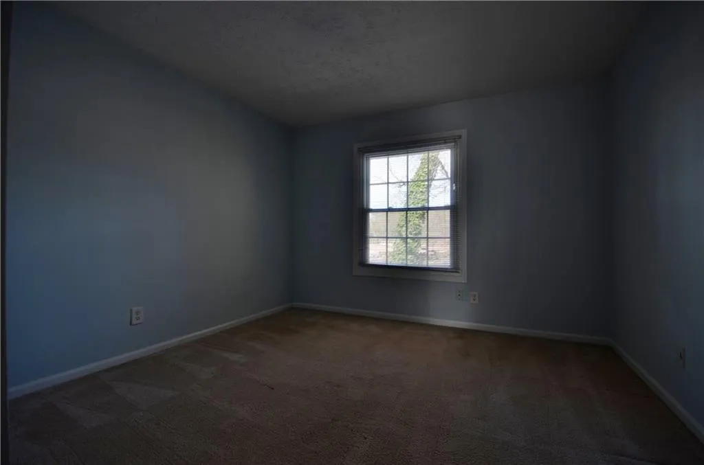 725 Dalrymple Road Unit 6a, Atlanta, Georgia 30328, 4 Bedrooms Bedrooms, ,3 BathroomsBathrooms,Residential,Sold,725 Dalrymple Road Unit 6a,5662675