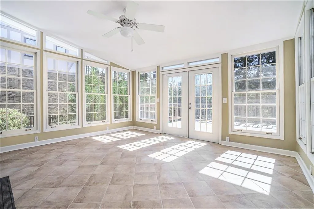235 Glen Meadow Court, Sandy Springs, Georgia 30328, 4 Bedrooms Bedrooms, ,3 BathroomsBathrooms,Residential,Sold,235 Glen Meadow Court,7003153