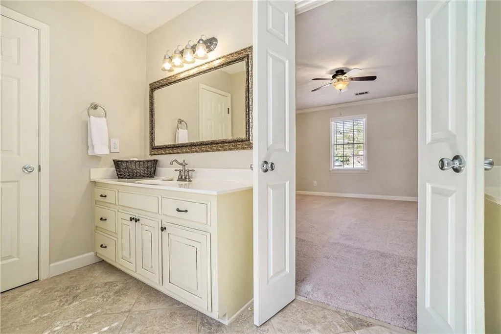 235 Glen Meadow Court, Sandy Springs, Georgia 30328, 4 Bedrooms Bedrooms, ,3 BathroomsBathrooms,Residential,Sold,235 Glen Meadow Court,7003153