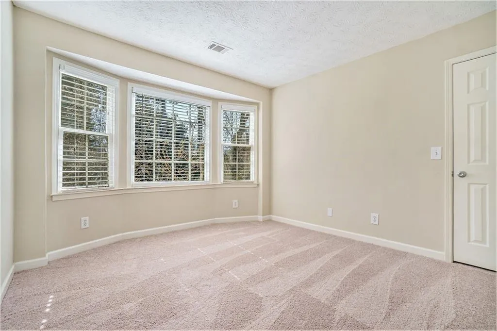 235 Glen Meadow Court, Sandy Springs, Georgia 30328, 4 Bedrooms Bedrooms, ,3 BathroomsBathrooms,Residential,Sold,235 Glen Meadow Court,7003153