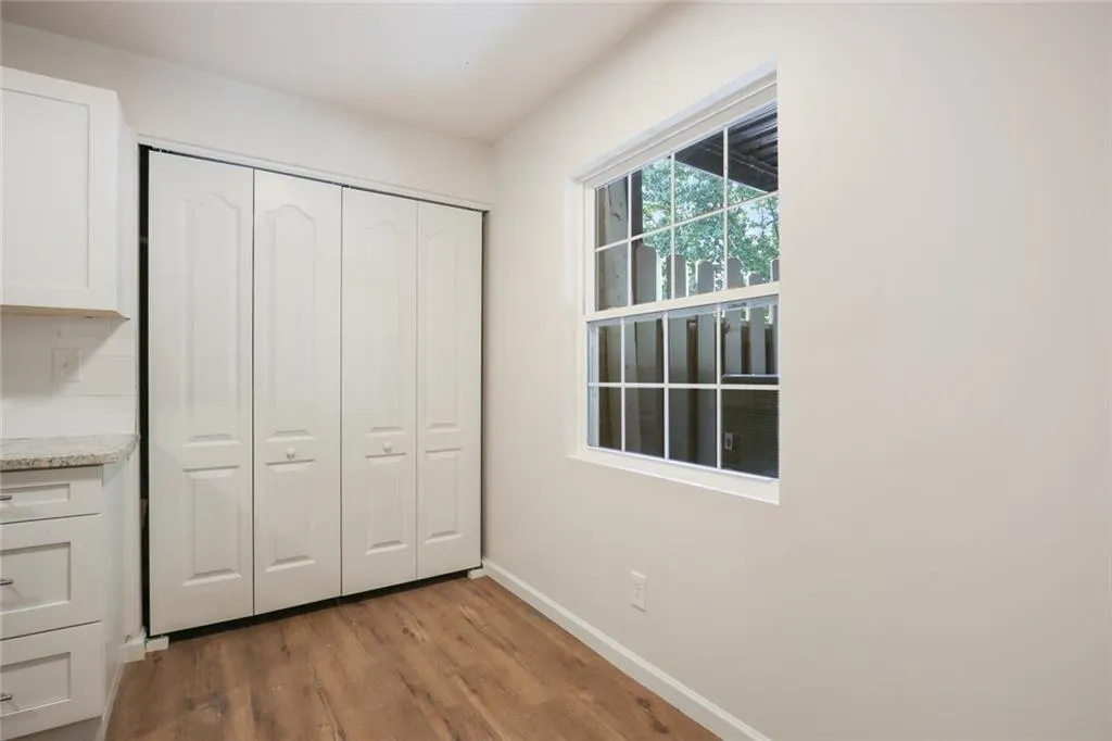 315 Winding River Drive Unit E, Sandy Springs, Georgia 30350, 3 Bedrooms Bedrooms, ,2 BathroomsBathrooms,Residential,Sold,315 Winding River Drive Unit E,6609331