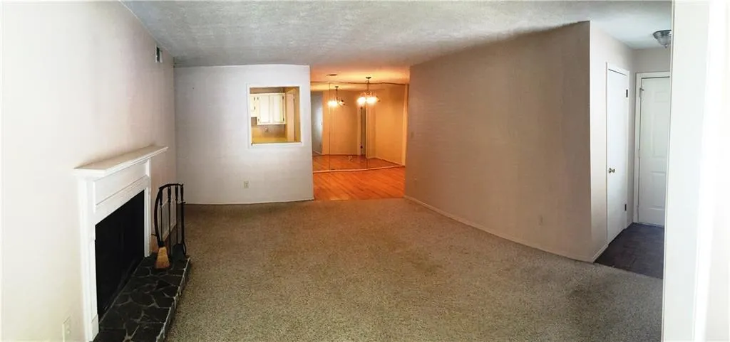 1610 Vicksburg Place, Sandy Springs, Georgia 30350, 2 Bedrooms Bedrooms, ,2 BathroomsBathrooms,Residential,Sold,1610 Vicksburg Place,5734501