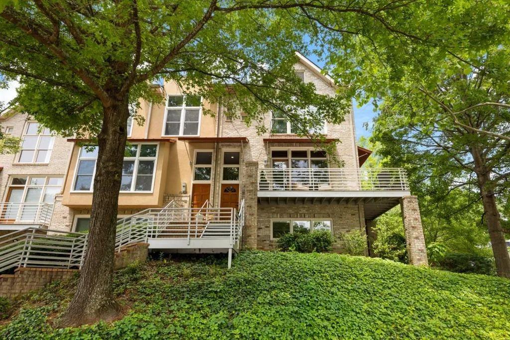 1354 Fernwood Circle Ne, Brookhaven, Georgia 30319, 4 Bedrooms Bedrooms, ,3 BathroomsBathrooms,Residential,Sold,1354 Fernwood Circle Ne,7582452
