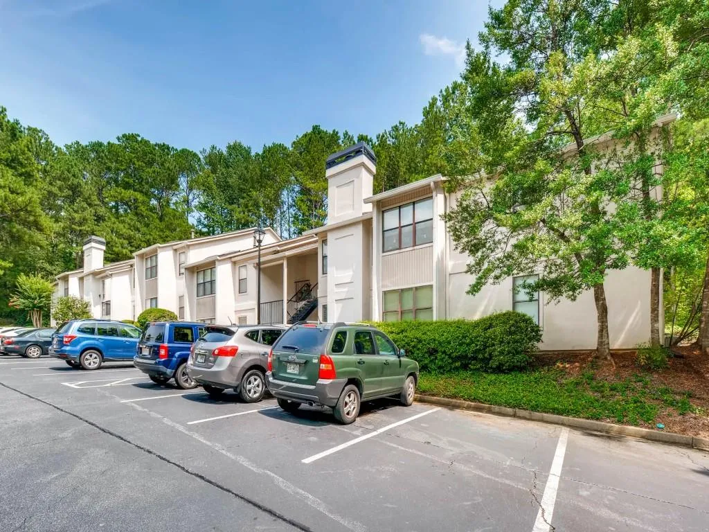 1515 Huntingdon Chase Unit 1515, Sandy Springs, Georgia 30350, 2 Bedrooms Bedrooms, ,2 BathroomsBathrooms,Residential,Sold,1515 Huntingdon Chase Unit 1515,5886169