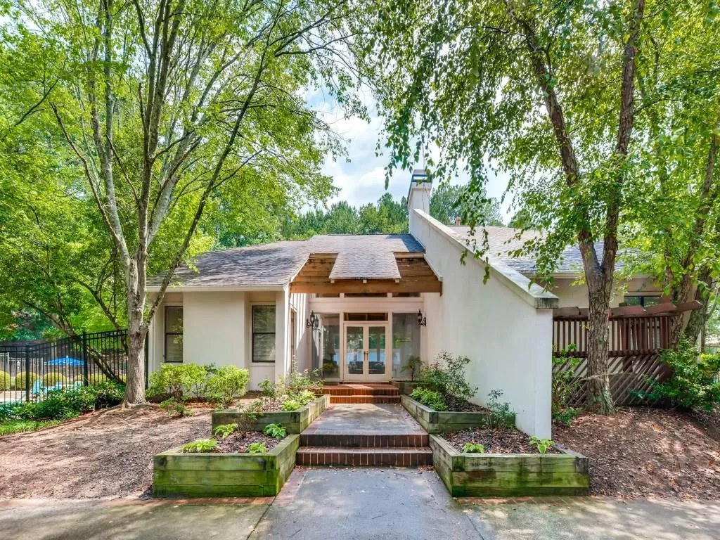 1515 Huntingdon Chase Unit 1515, Sandy Springs, Georgia 30350, 2 Bedrooms Bedrooms, ,2 BathroomsBathrooms,Residential,Sold,1515 Huntingdon Chase Unit 1515,5886169