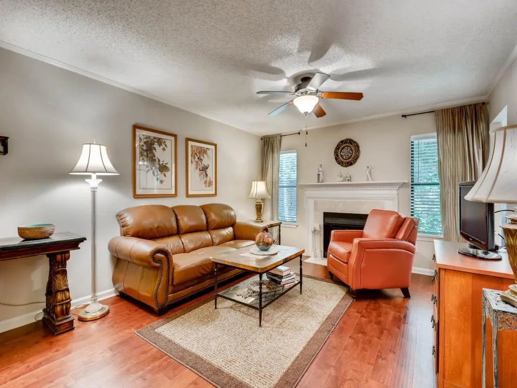 1515 Huntingdon Chase Unit 1515, Sandy Springs, Georgia 30350, 2 Bedrooms Bedrooms, ,2 BathroomsBathrooms,Residential,Sold,1515 Huntingdon Chase Unit 1515,5886169