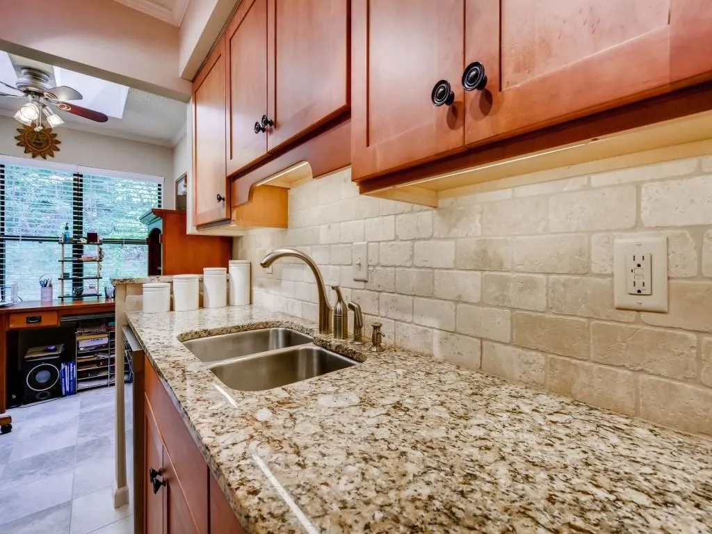 1515 Huntingdon Chase Unit 1515, Sandy Springs, Georgia 30350, 2 Bedrooms Bedrooms, ,2 BathroomsBathrooms,Residential,Sold,1515 Huntingdon Chase Unit 1515,5886169