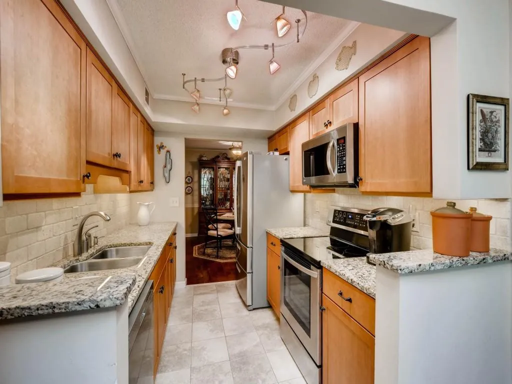 1515 Huntingdon Chase Unit 1515, Sandy Springs, Georgia 30350, 2 Bedrooms Bedrooms, ,2 BathroomsBathrooms,Residential,Sold,1515 Huntingdon Chase Unit 1515,5886169