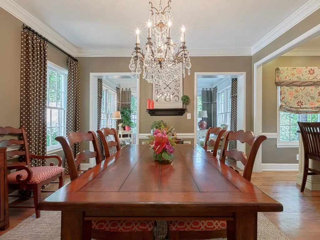 453 E Wesley Road Ne, Atlanta, Georgia 30305, 4 Bedrooms Bedrooms, ,3 BathroomsBathrooms,Residential,Sold,453 E Wesley Road Ne,5685136