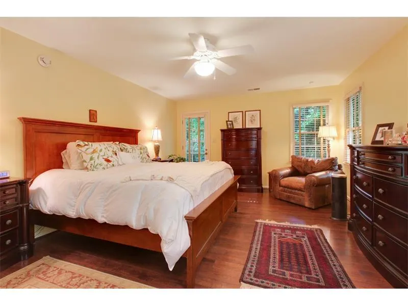 200 Old College Way, Sandy Springs, Georgia 30328, 5 Bedrooms Bedrooms, ,3 BathroomsBathrooms,Residential,Sold,200 Old College Way,5554259