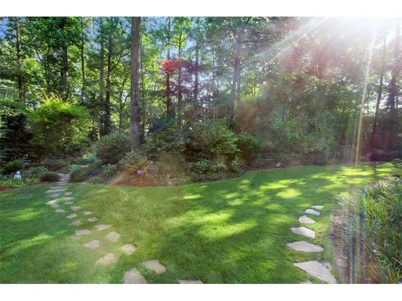 200 Old College Way, Sandy Springs, Georgia 30328, 5 Bedrooms Bedrooms, ,3 BathroomsBathrooms,Residential,Sold,200 Old College Way,5554259