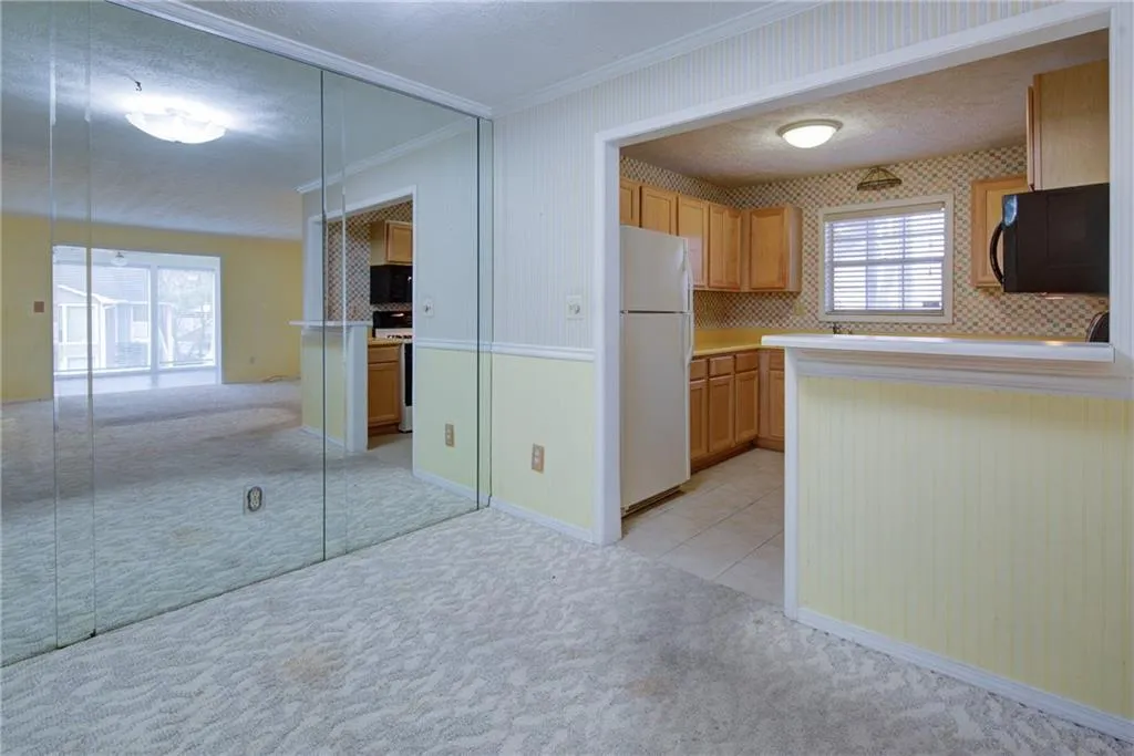 202 Natchez Trace, Atlanta, Georgia 30350, 2 Bedrooms Bedrooms, ,1 BathroomBathrooms,Residential,Sold,202 Natchez Trace,6687589