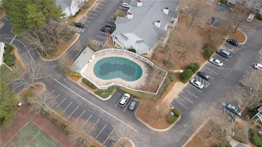 202 Natchez Trace, Atlanta, Georgia 30350, 2 Bedrooms Bedrooms, ,1 BathroomBathrooms,Residential,Sold,202 Natchez Trace,6687589