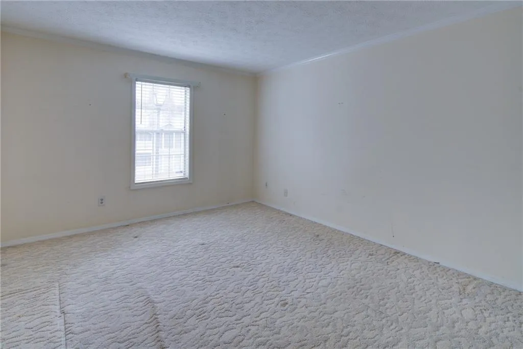 202 Natchez Trace, Atlanta, Georgia 30350, 2 Bedrooms Bedrooms, ,1 BathroomBathrooms,Residential,Sold,202 Natchez Trace,6687589