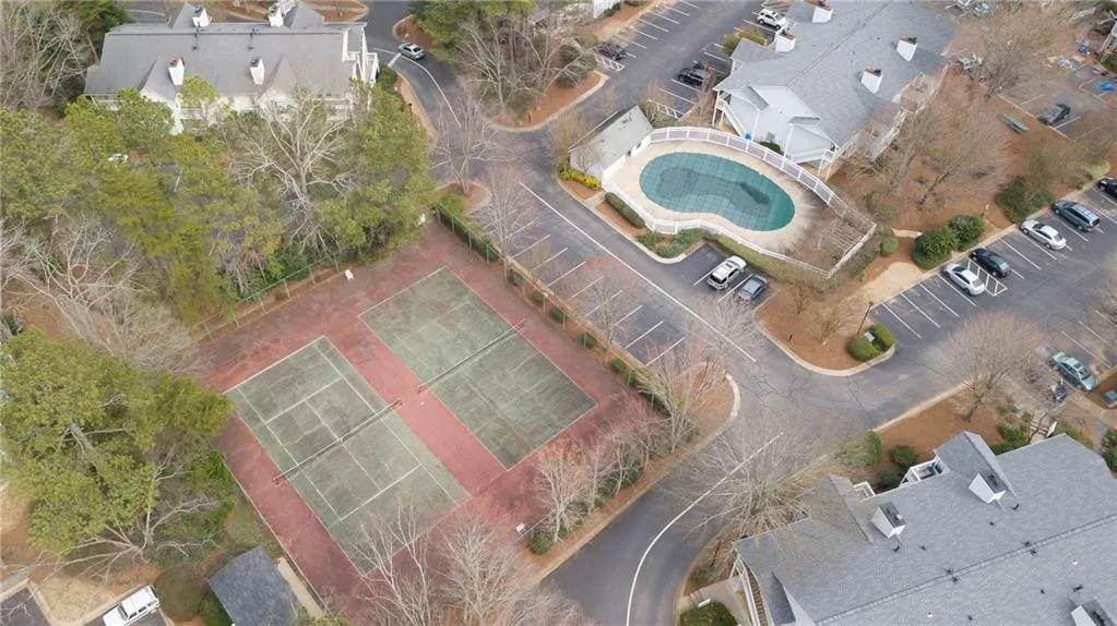 202 Natchez Trace, Atlanta, Georgia 30350, 2 Bedrooms Bedrooms, ,1 BathroomBathrooms,Residential,Sold,202 Natchez Trace,6687589