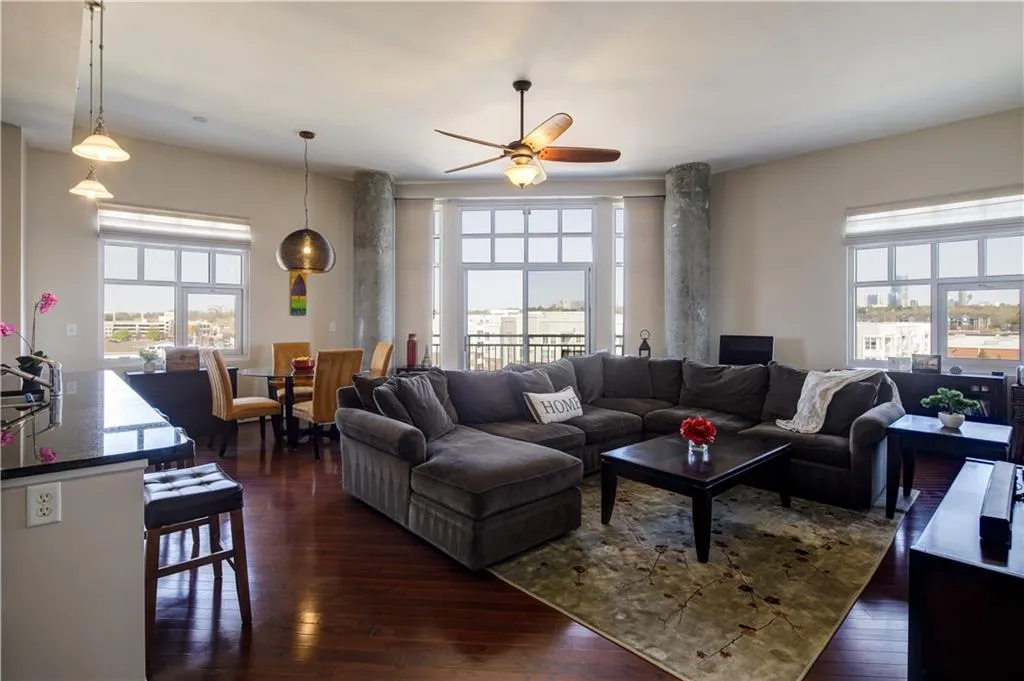 711 Cosmopolitan Drive Ne Unit 807, Atlanta, Georgia 30324, 2 Bedrooms Bedrooms, ,2 BathroomsBathrooms,Residential,Sold,711 Cosmopolitan Drive Ne Unit 807,5823270