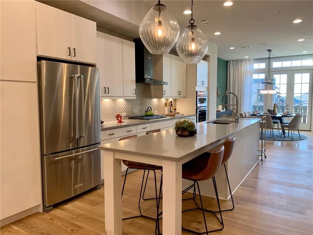 6633 Cadence Boulevard Unit 9, Sandy Springs, Georgia 30328, 2 Bedrooms Bedrooms, ,3 BathroomsBathrooms,Residential,Sold,6633 Cadence Boulevard Unit 9,6800621